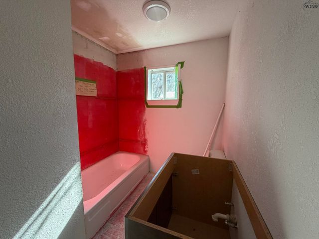 3910 CYNTHIA LANE, Wichita Falls, TX 76302