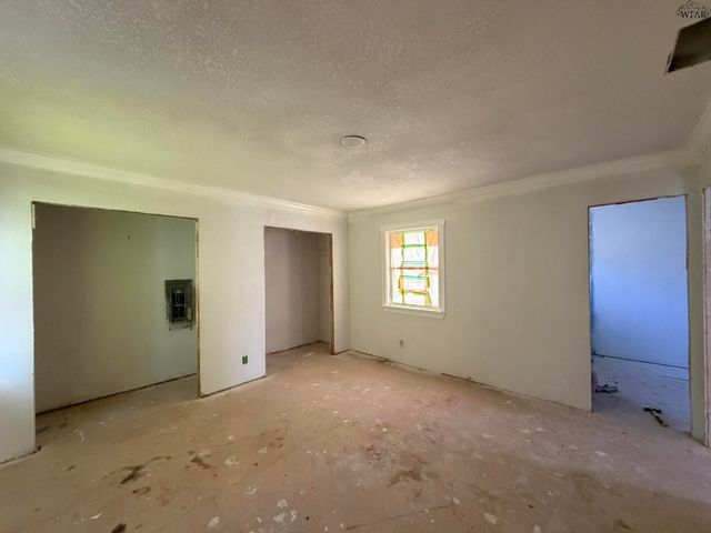 3910 CYNTHIA LANE, Wichita Falls, TX 76302