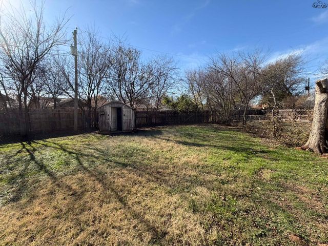 3910 CYNTHIA LANE, Wichita Falls, TX 76302