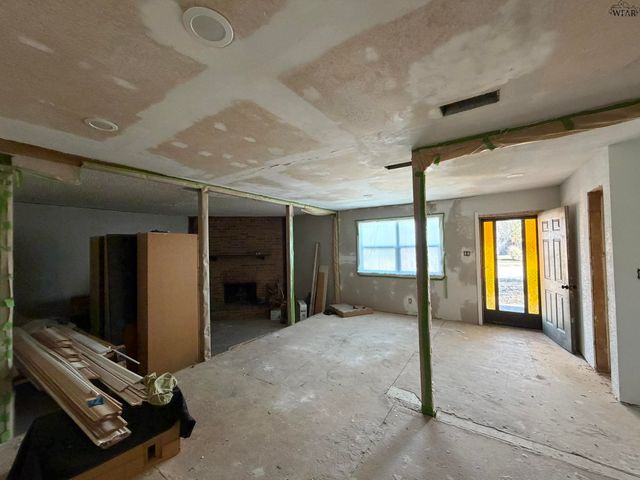 3910 CYNTHIA LANE, Wichita Falls, TX 76302