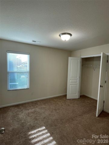 4721 Opus Lane, Charlotte, NC 28214