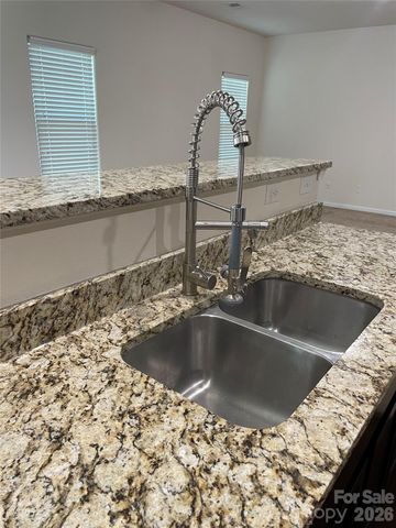 4721 Opus Lane, Charlotte, NC 28214