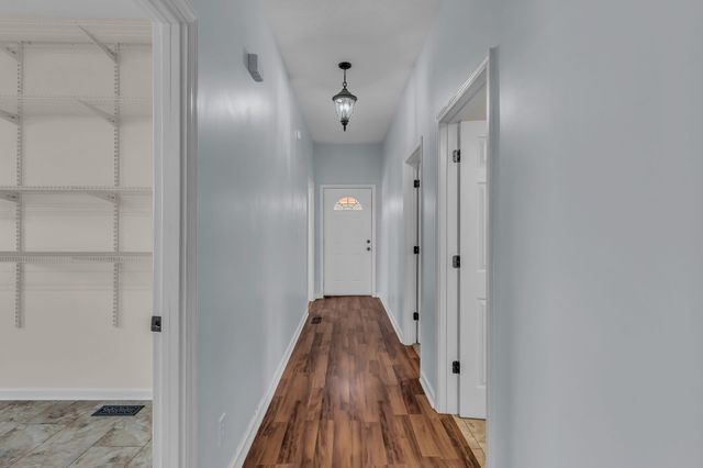 1000 Chickadee Ct, Portland, TN 37148