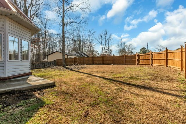 1000 Chickadee Ct, Portland, TN 37148