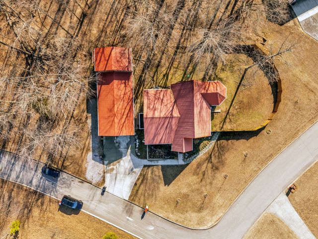 1000 Chickadee Ct, Portland, TN 37148