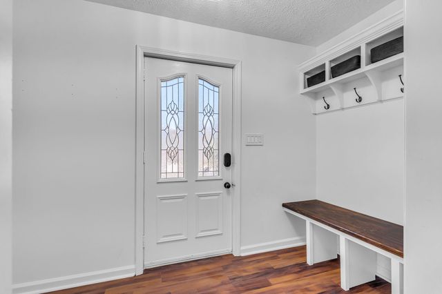 1000 Chickadee Ct, Portland, TN 37148