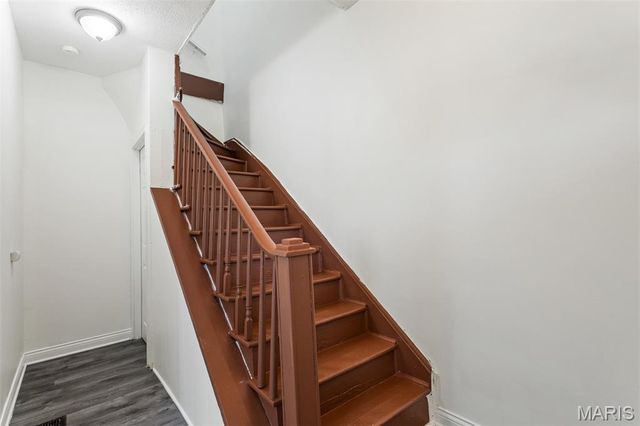 4253 Swan Avenue, St Louis, MO 63110