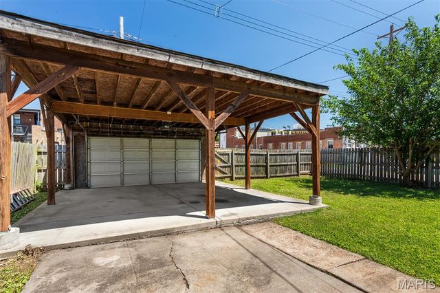 4253 Swan Avenue, St Louis, MO 63110