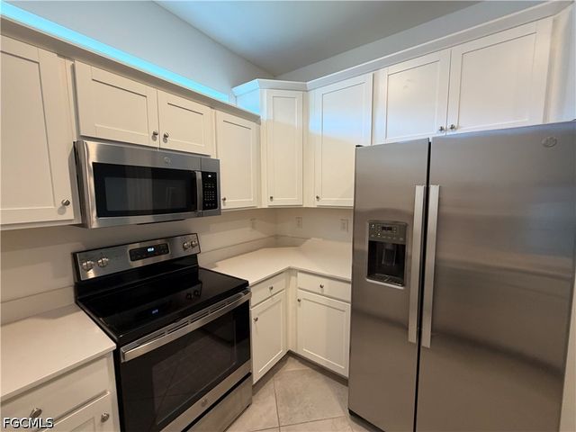 9077 Leatherwood LOOP, Lehigh Acres, FL 33936