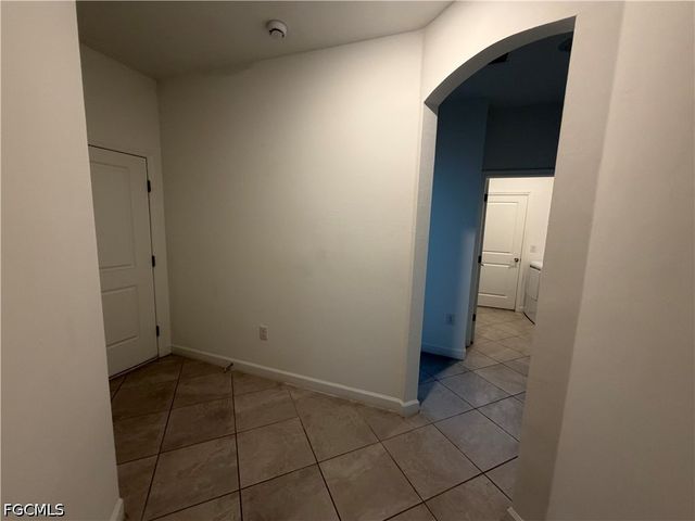 9077 Leatherwood LOOP, Lehigh Acres, FL 33936