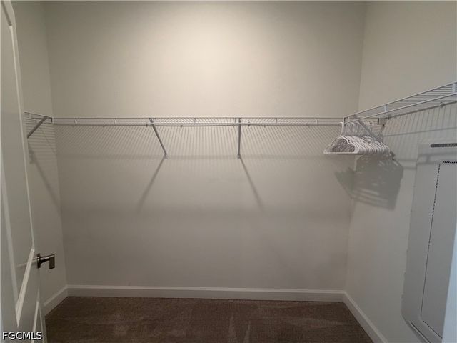 9077 Leatherwood LOOP, Lehigh Acres, FL 33936