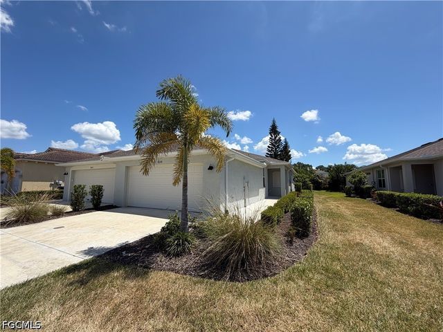 9077 Leatherwood LOOP, Lehigh Acres, FL 33936