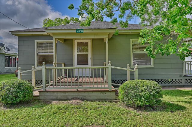 2380 Third Street, Rock Island, TX 77470