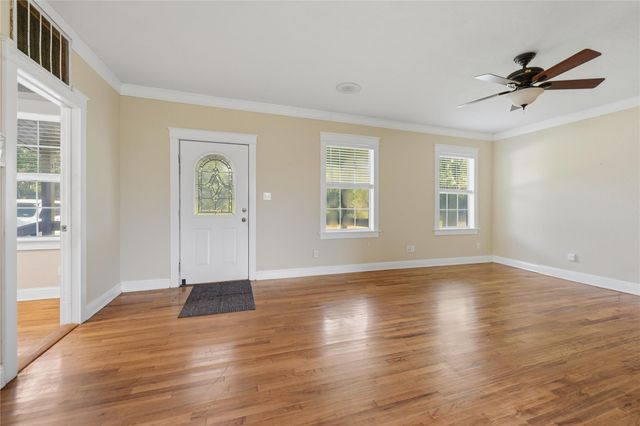 2380 Third Street, Rock Island, TX 77470