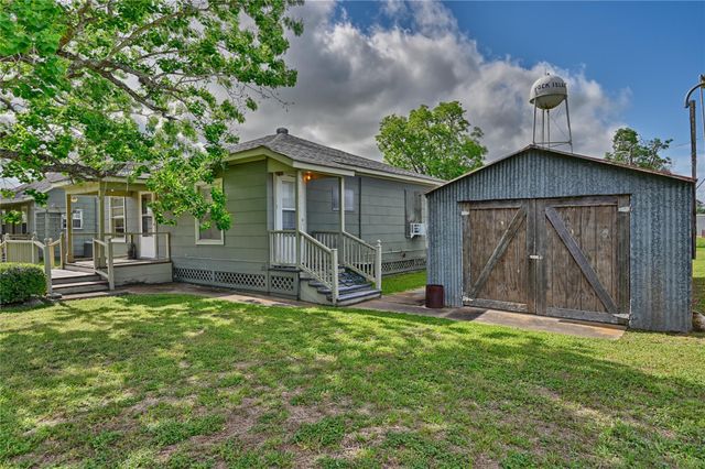 2380 Third Street, Rock Island, TX 77470