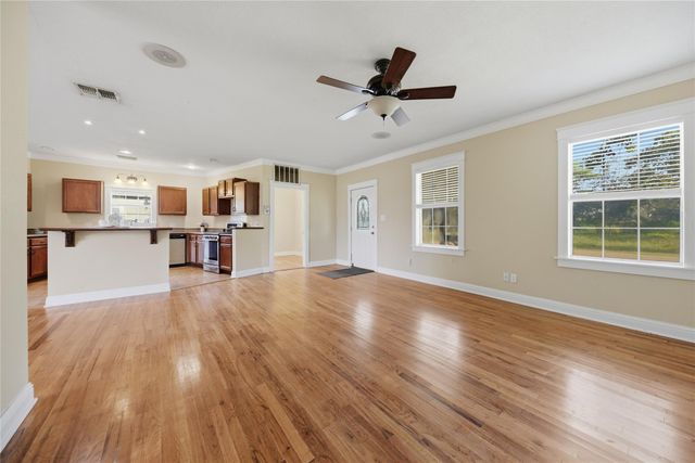 2380 Third Street, Rock Island, TX 77470