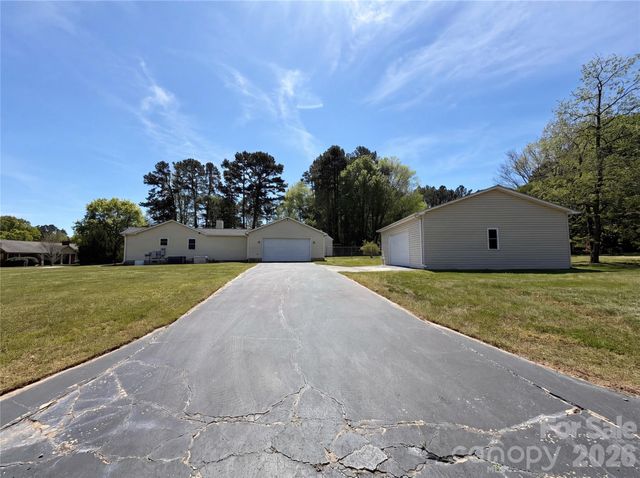101 Forest Meadow Lane, Salisbury, NC 28144