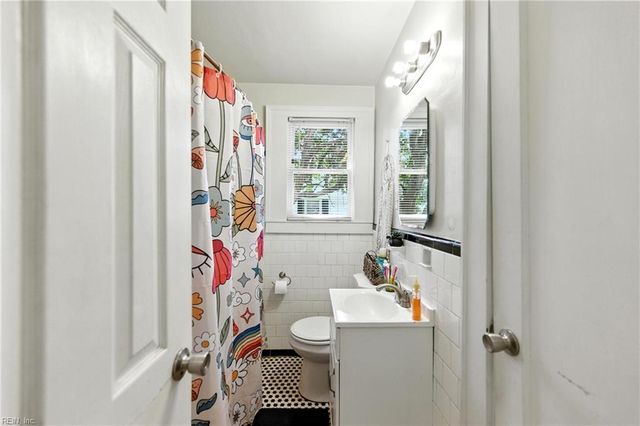 3811 Giles CIR, Norfolk, VA 23513