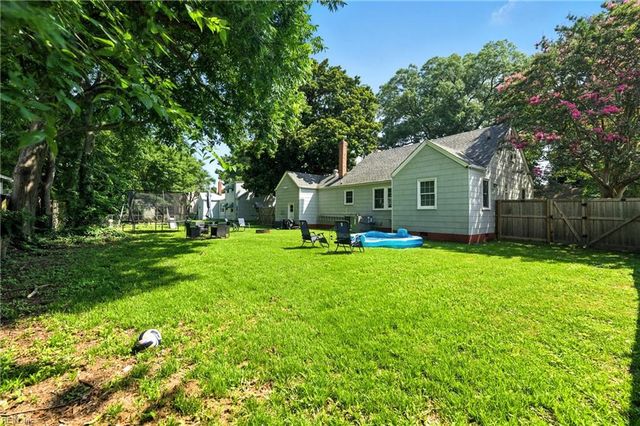 3811 Giles CIR, Norfolk, VA 23513