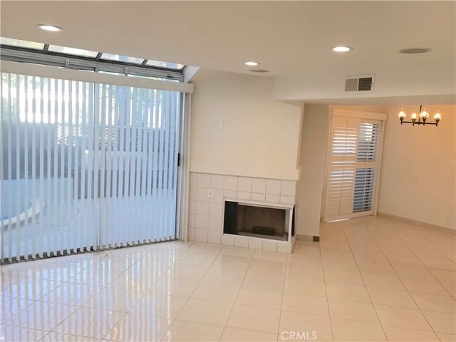 1175 Tivoli Lane 78, Simi Valley, CA 93065