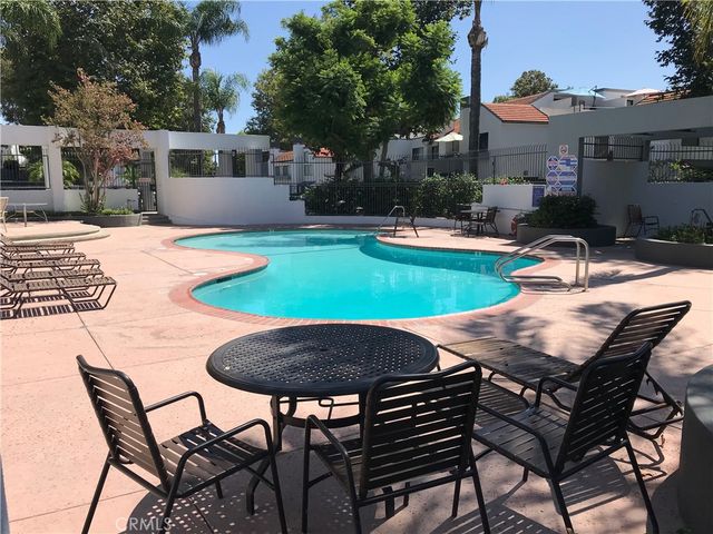 1175 Tivoli Lane 78, Simi Valley, CA 93065