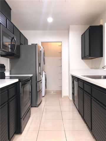 1175 Tivoli Lane 78, Simi Valley, CA 93065