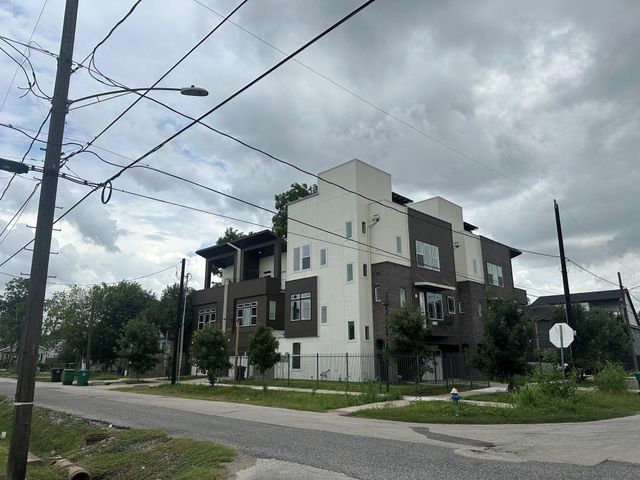 2808 Nagle Street, Houston, TX 77004