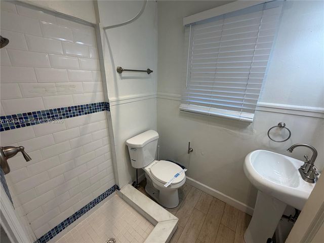 530 NE 11th Ave B, Fort Lauderdale, FL 33301
