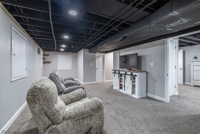 6764 Rolling Acres Court, Painesville, OH 44077