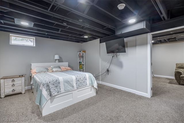 6764 Rolling Acres Court, Painesville, OH 44077