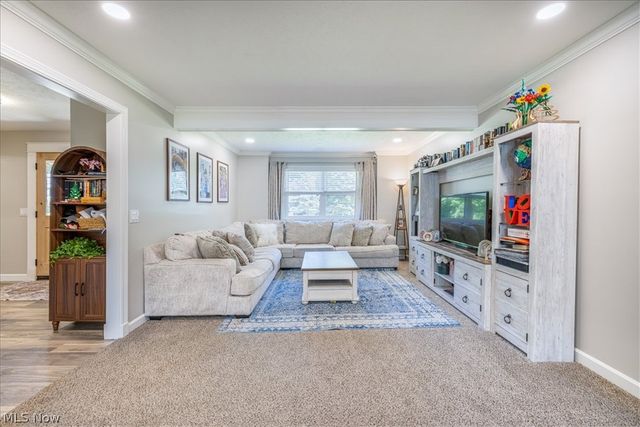 6764 Rolling Acres Court, Painesville, OH 44077