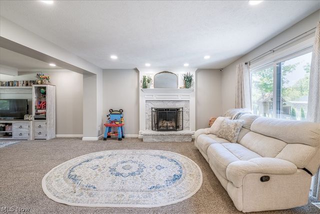 6764 Rolling Acres Court, Painesville, OH 44077