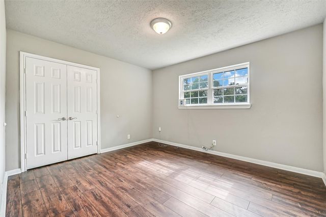 5315 Kingsmill Road, Friendswood, TX 77546