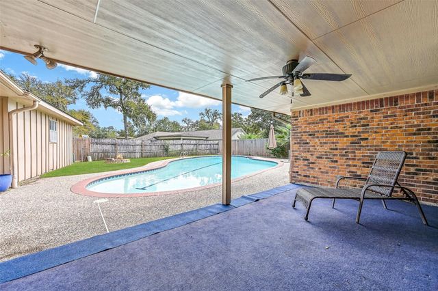 5315 Kingsmill Road, Friendswood, TX 77546