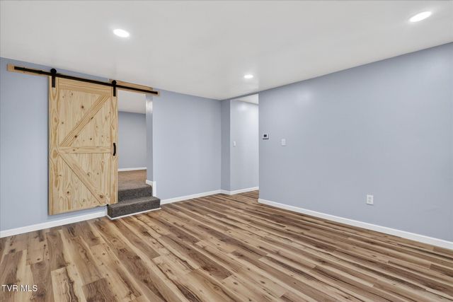 127 Kinley Drive, Johnson City, TN 37604