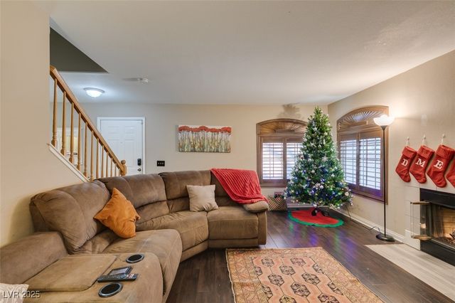 5041 Sublight Avenue, Las Vegas, NV 89108