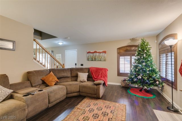 5041 Sublight Avenue, Las Vegas, NV 89108