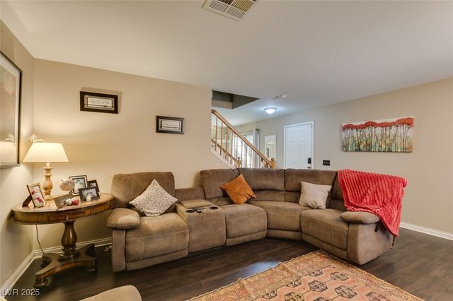 5041 Sublight Avenue, Las Vegas, NV 89108