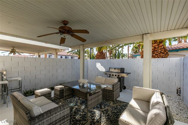 5041 Sublight Avenue, Las Vegas, NV 89108