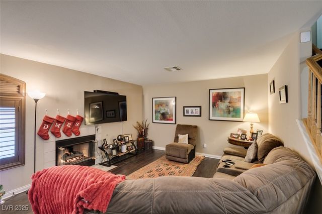 5041 Sublight Avenue, Las Vegas, NV 89108