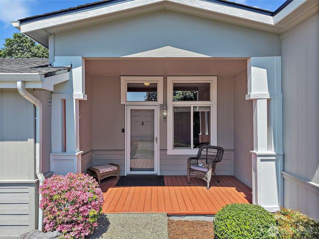 21804 SE 272nd Place, Maple Valley, WA 98038