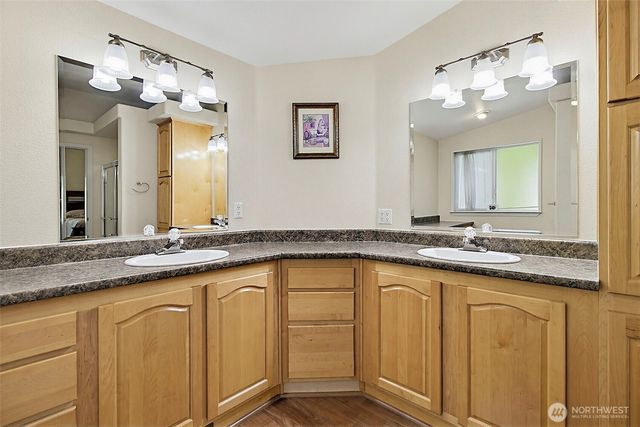 21804 SE 272nd Place, Maple Valley, WA 98038