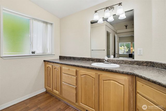 21804 SE 272nd Place, Maple Valley, WA 98038