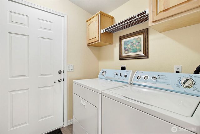 21804 SE 272nd Place, Maple Valley, WA 98038