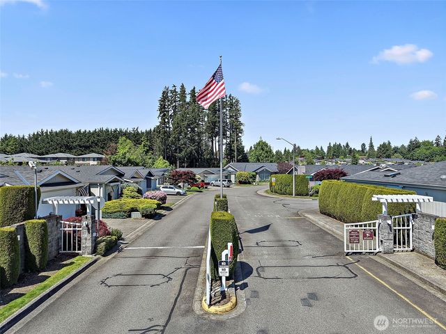 21804 SE 272nd Place, Maple Valley, WA 98038