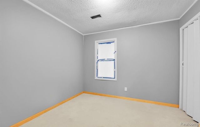 15500 Cruse Street, Detroit, MI 48227