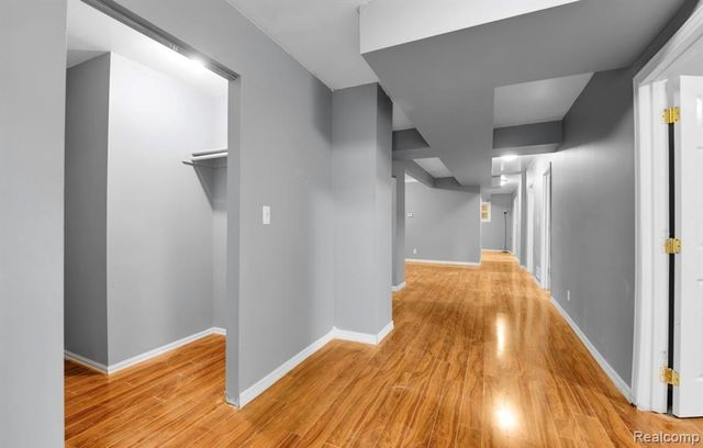 15500 Cruse Street, Detroit, MI 48227