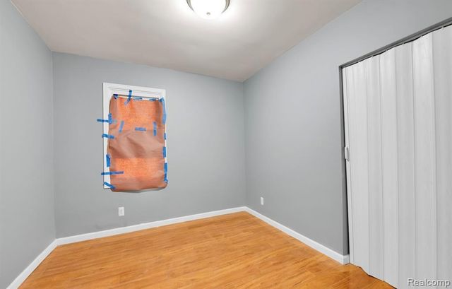 15500 Cruse Street, Detroit, MI 48227