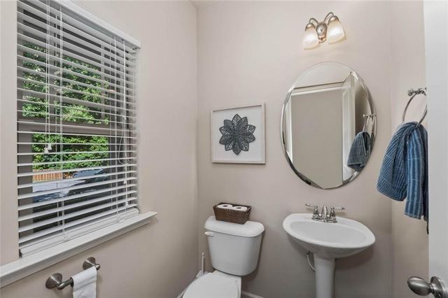 122 Oakview Passage, Canton, GA 30114