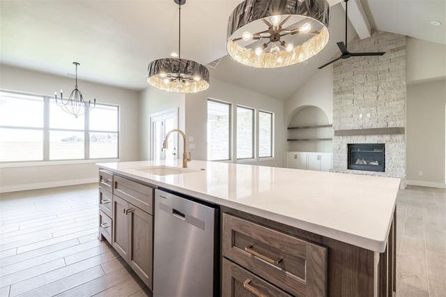 6920 Lake View Court, Cashion, OK 73016